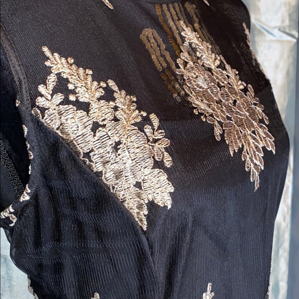 Beautiful Evening Dress - Picture 5 of 6